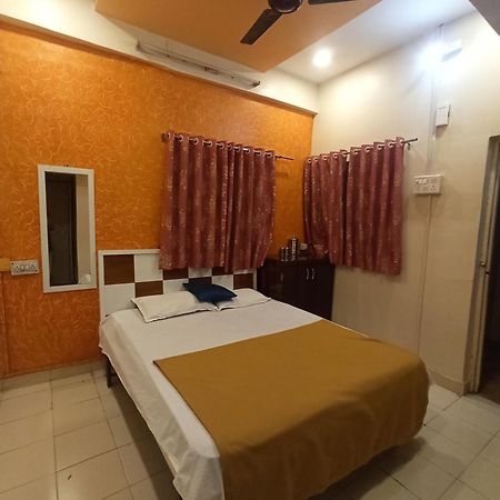 Malwade Motel Pune Extérieur photo