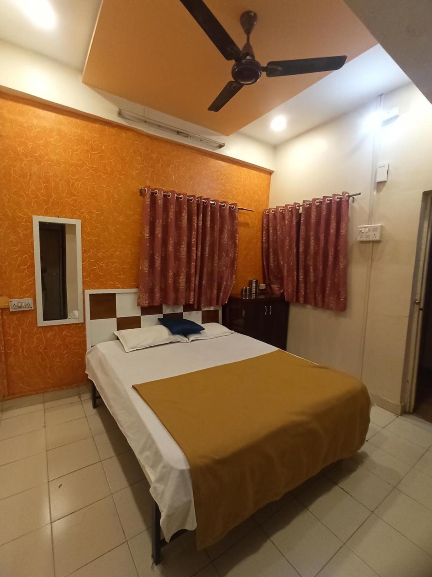 Malwade Motel Pune Extérieur photo